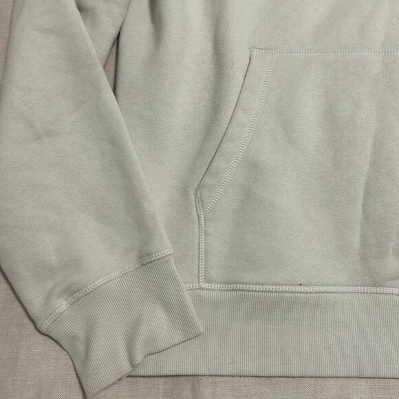 Amazon Essentials Men's Hooded Fleece Sweatshirt in Beige, lightly worn size XL - Picture 3 of 6